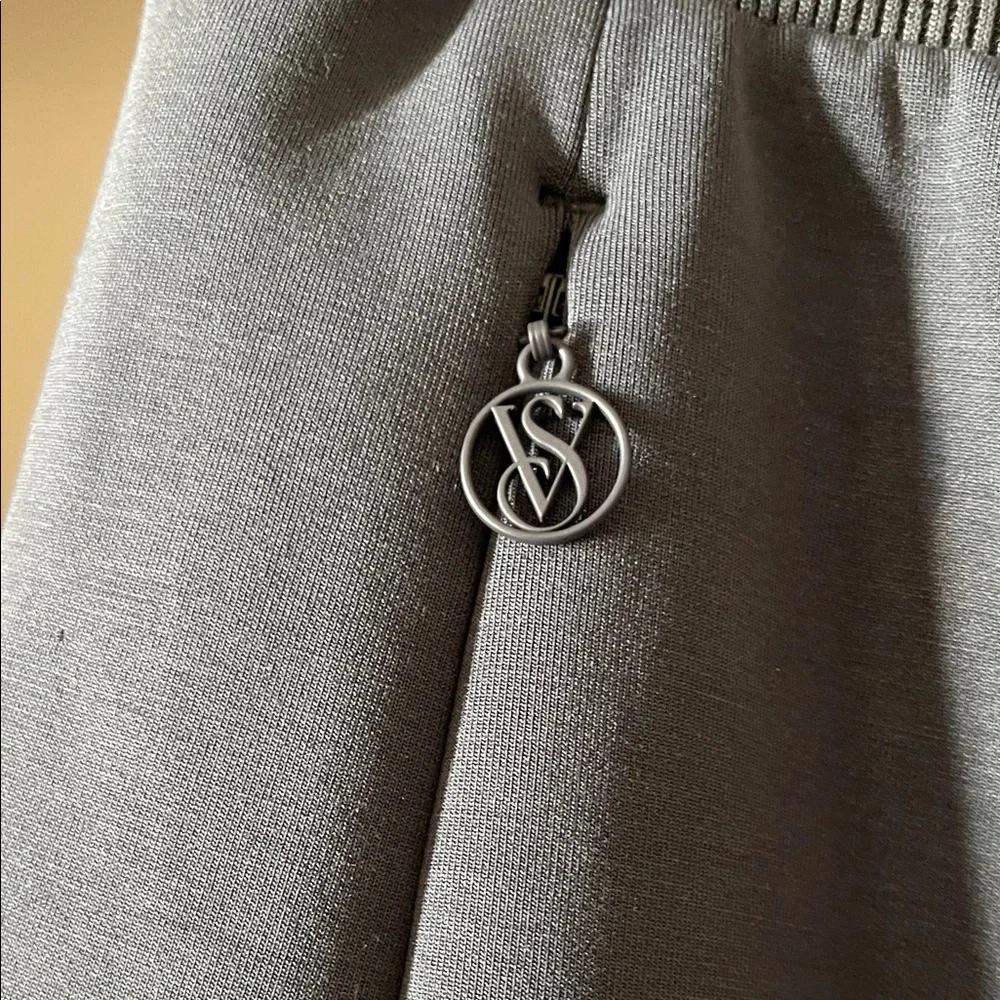 NWT Victoria's Secret Slate Blue Athletic Shorts - Picture 4 of 5